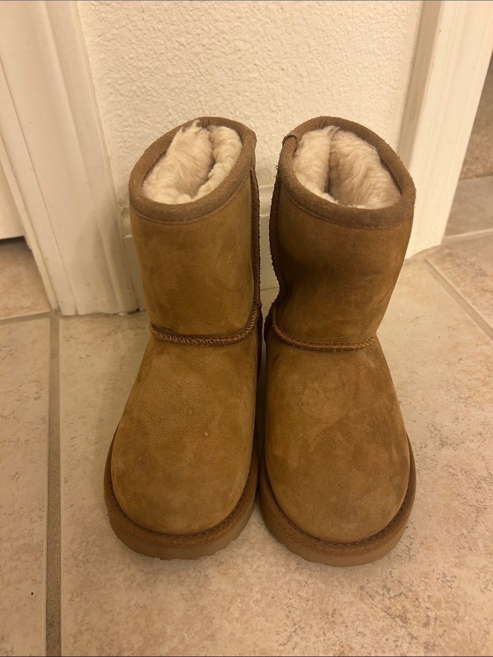 Ugg Toddler Boots Size 8